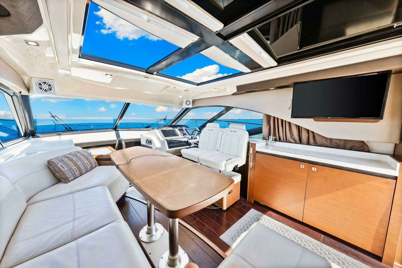 2016 Sea Ray 510 Sundancer - Image 45
