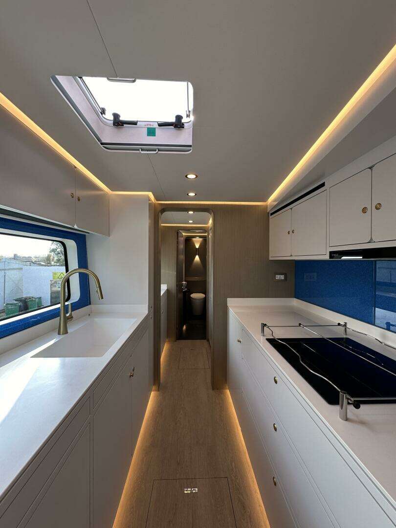 2027 McConaghy Boats MC63p Tourer - Image 26