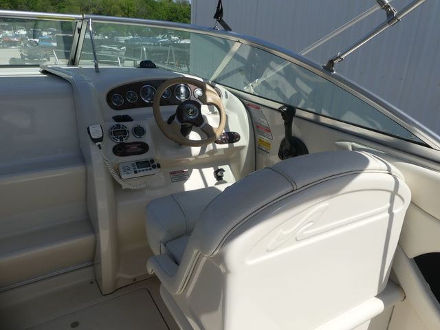 2003 Sea Ray 225 Weekender - 9