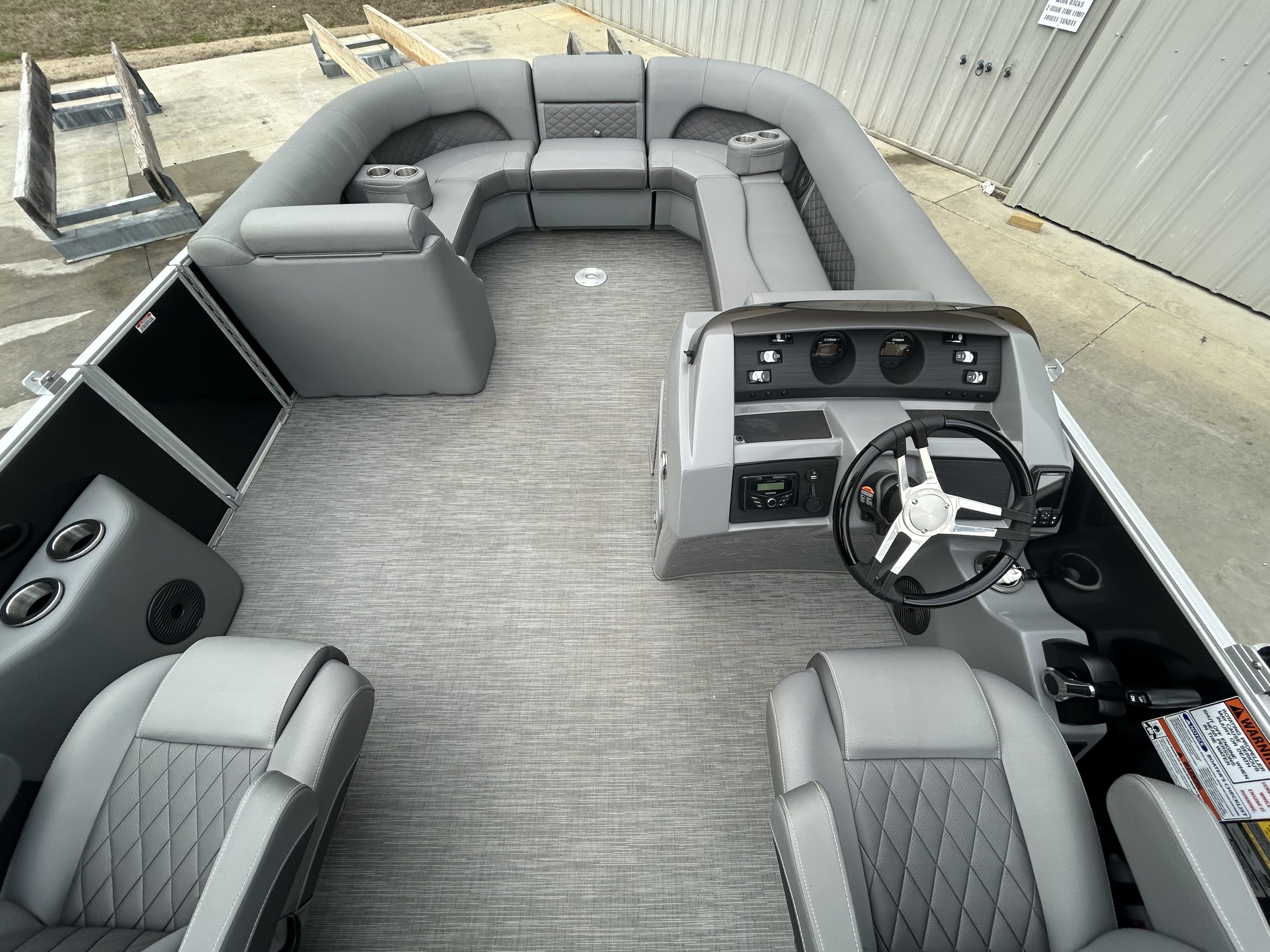 2023 Bennington 23 LSB - 8