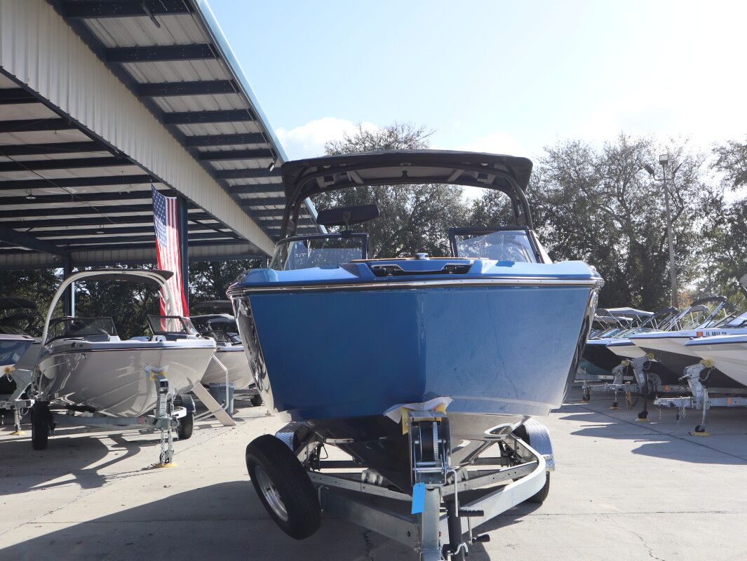 2026 Yamaha Boats 255XD - 4