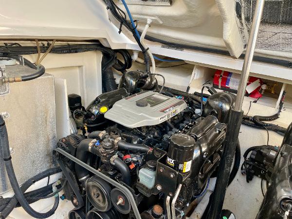 2014 Sea Ray Sundancer 330 - 55