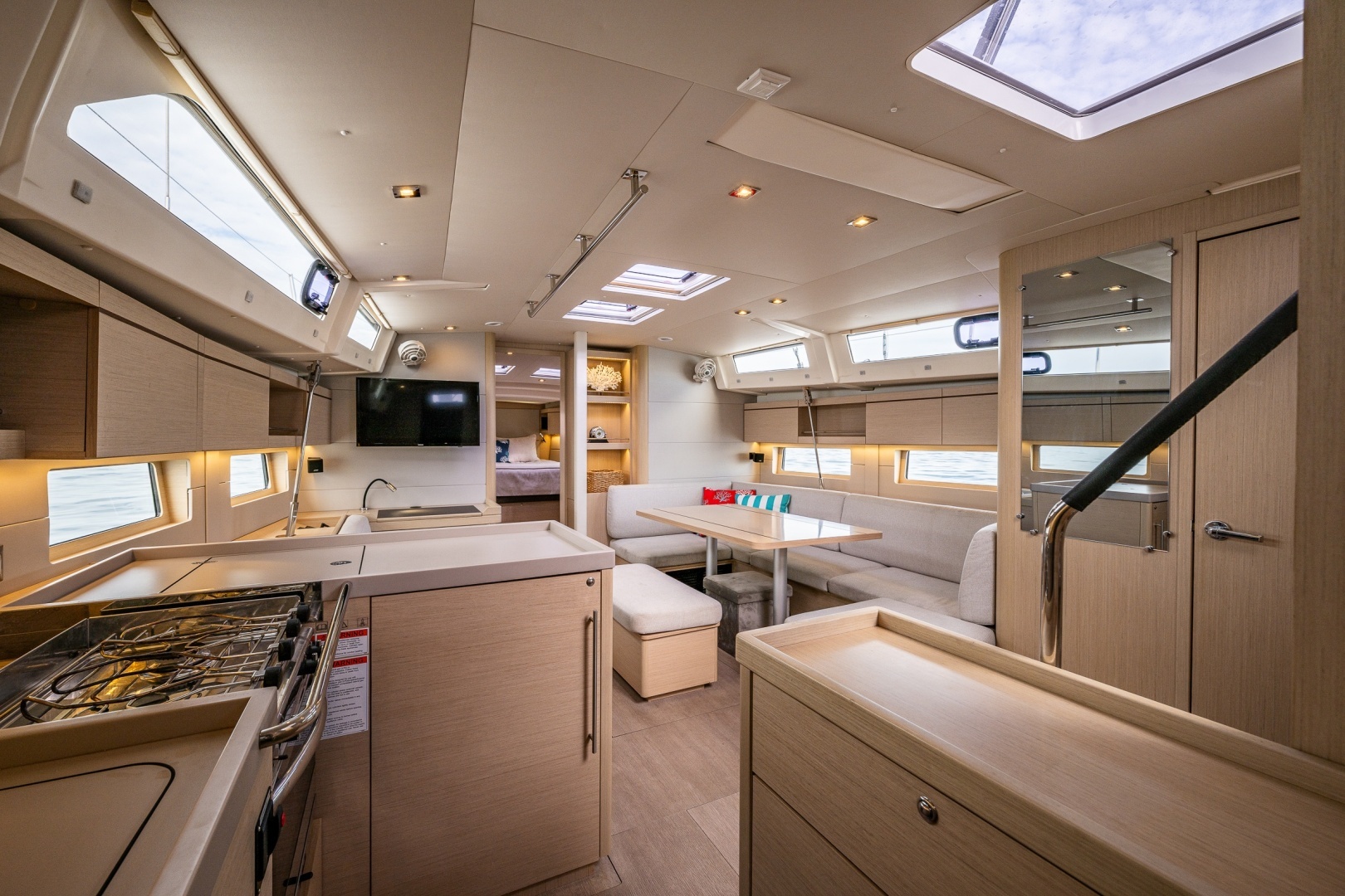 2020 Beneteau Oceanis 46.1 - Image 12