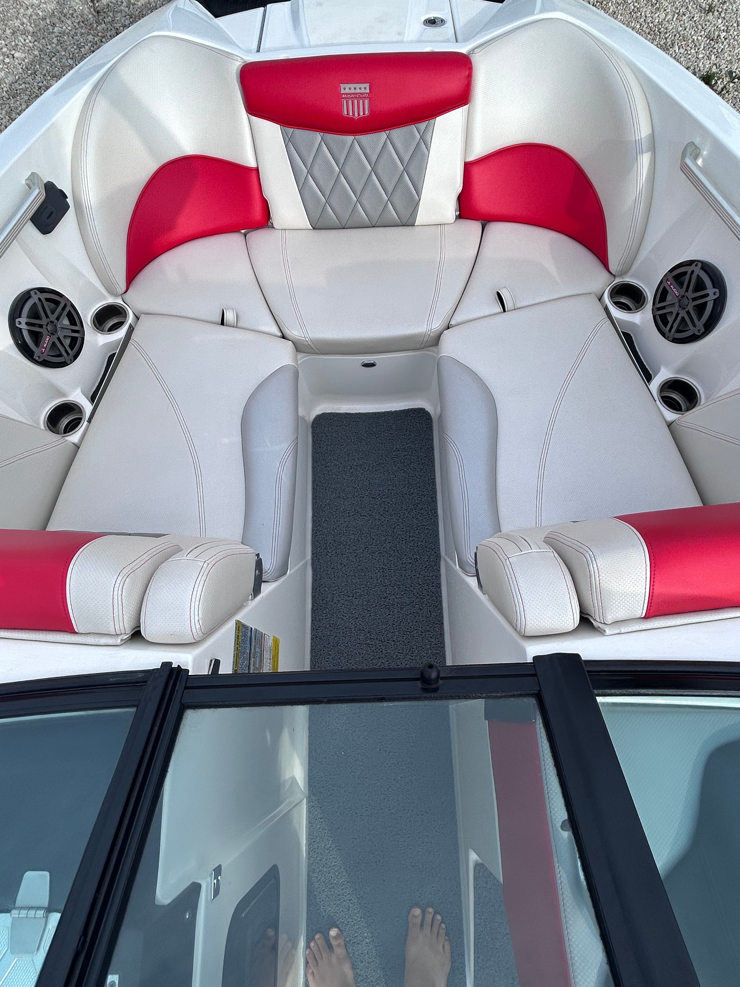 2015 MasterCraft X23 - 11