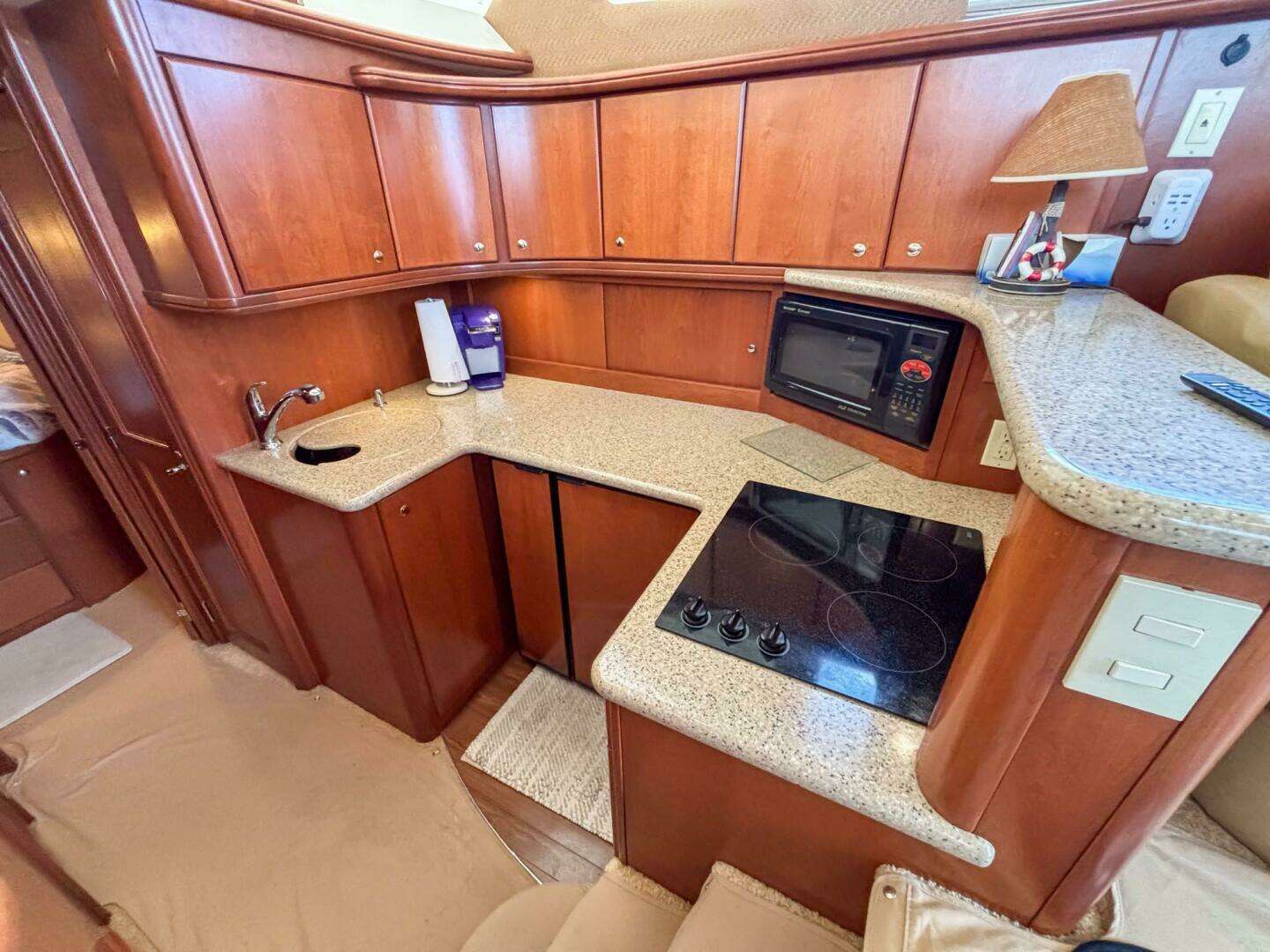 2007 Silverton 38 Convertible - Image 26