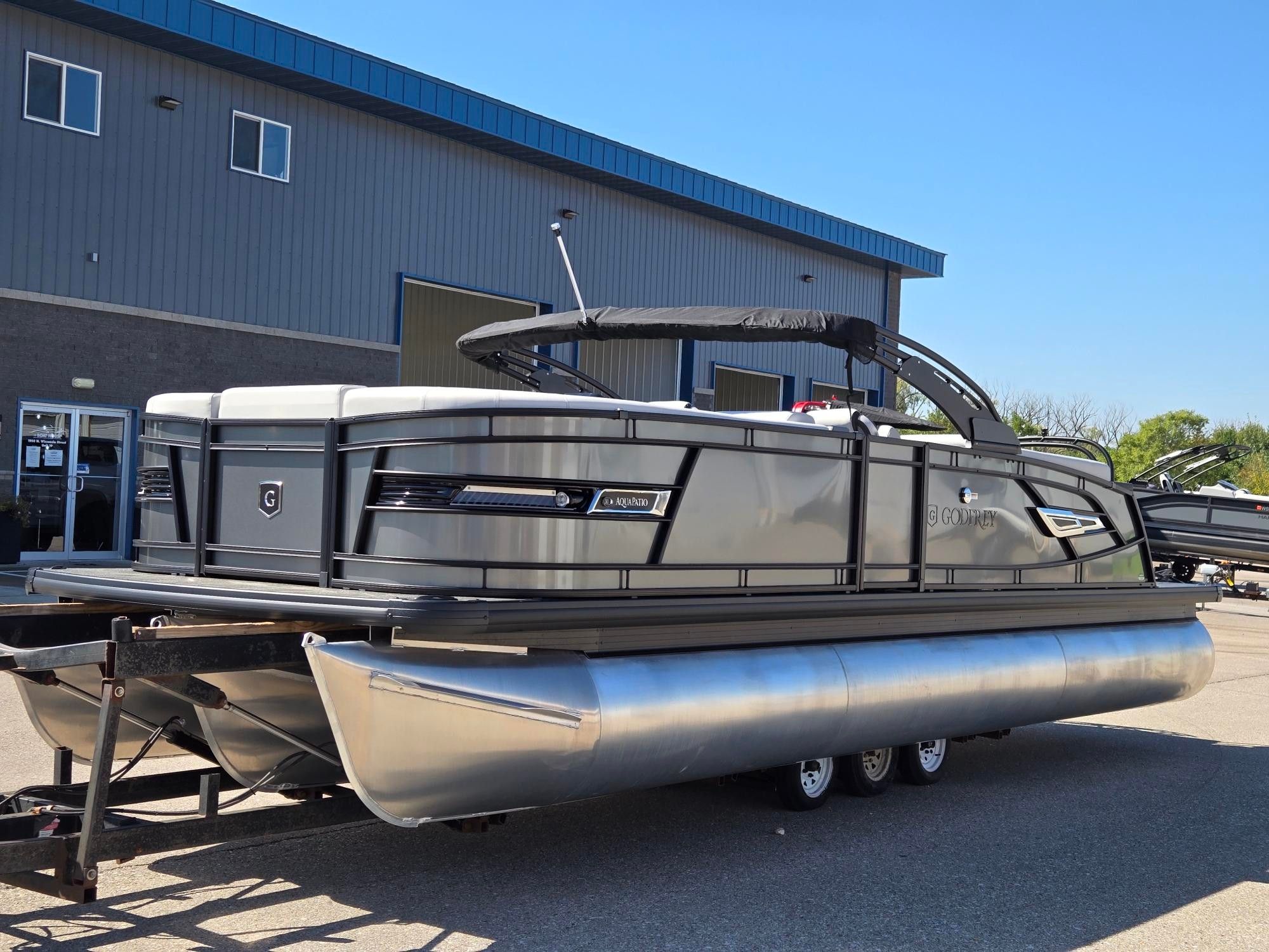 2026 AquaPatio 255 SBC - 2