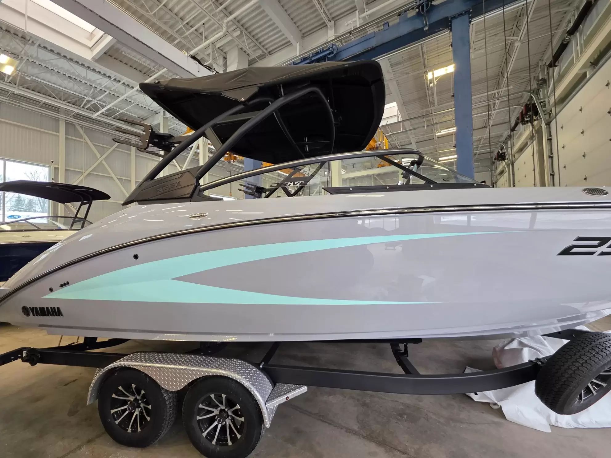 2026 Yamaha Boats 255XD - 2