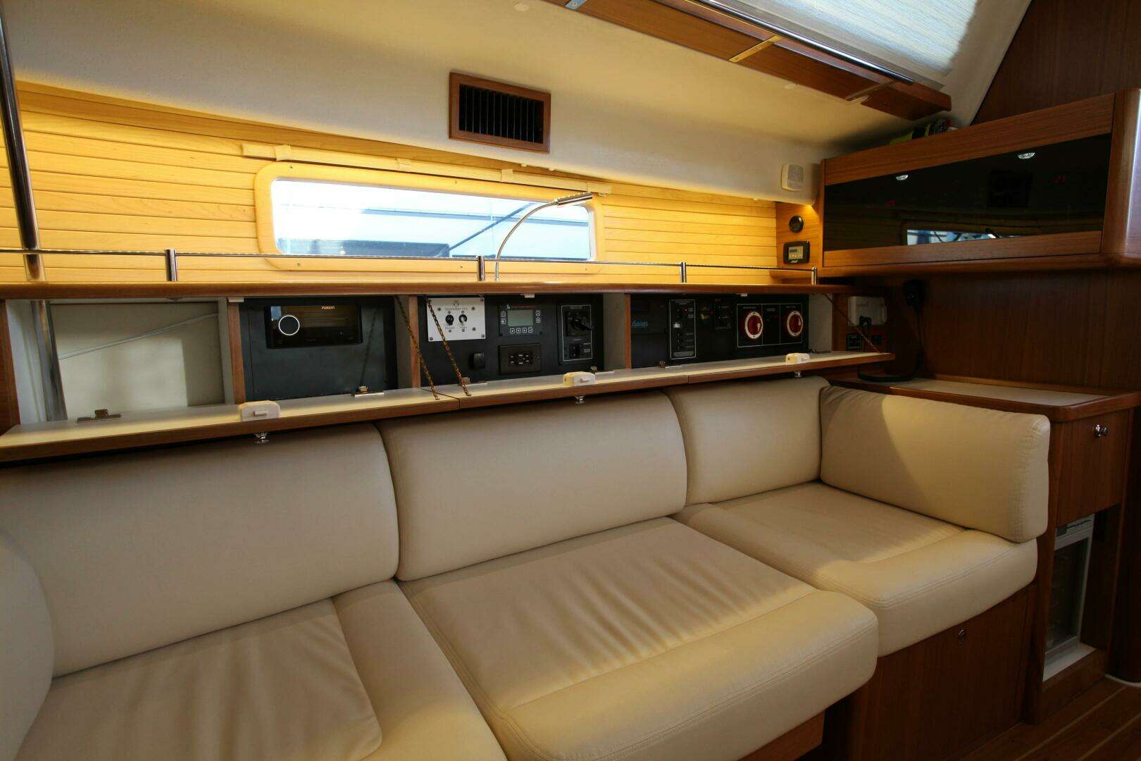 2025 Catalina 426 - Image 193