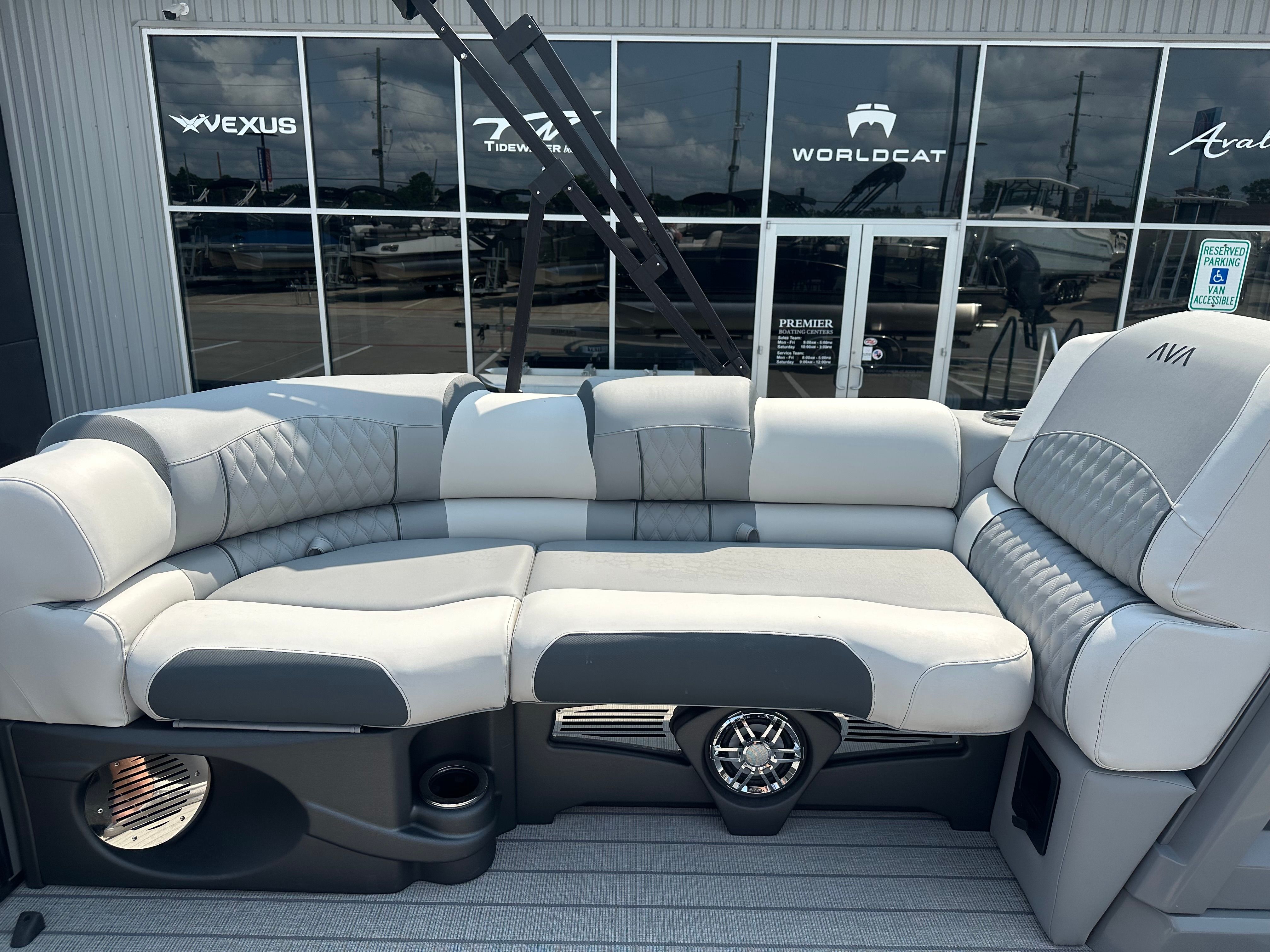 2025 Avalon Catalina Quad Lounge Shift - 23' - 15