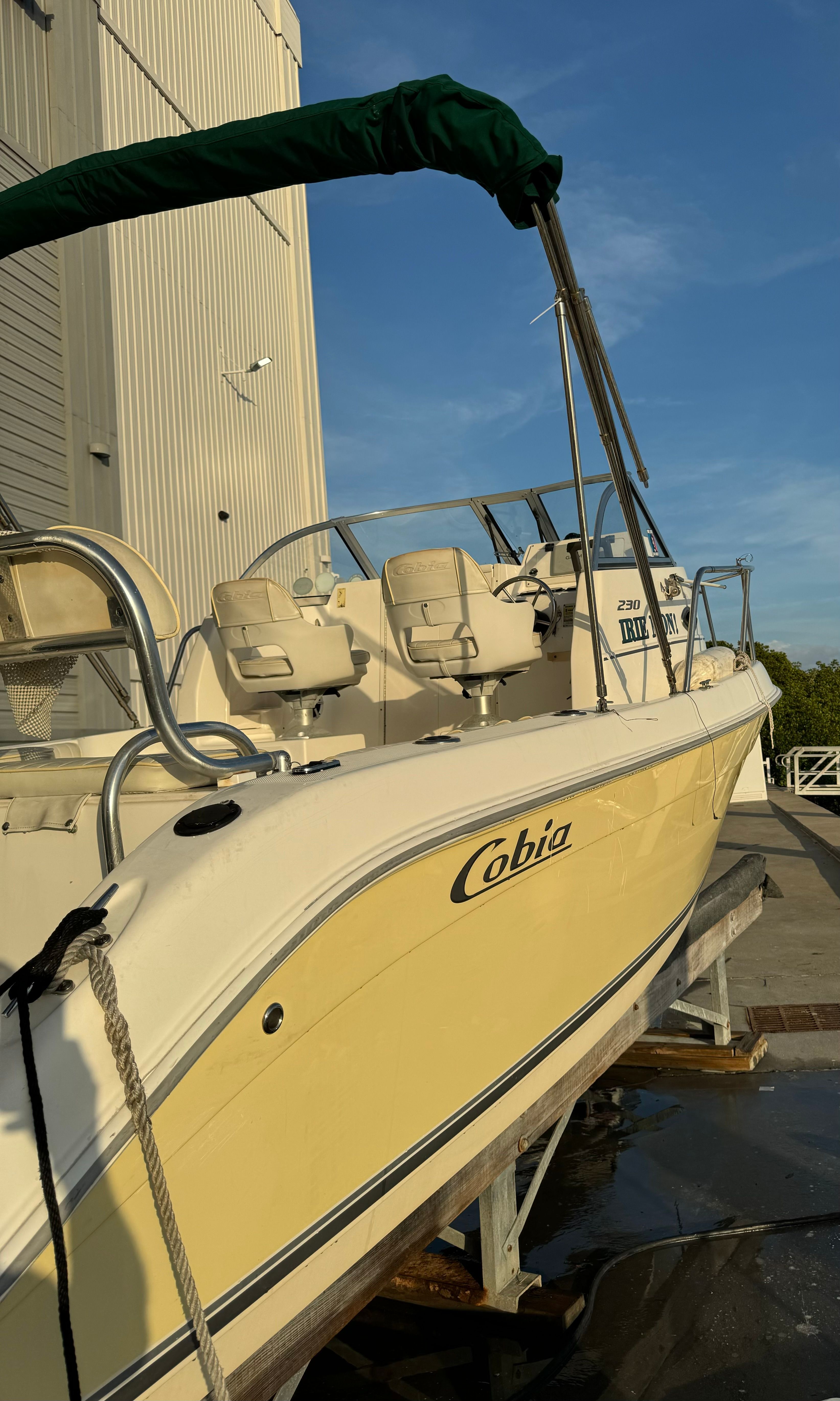 2005 Cobia 230 - 6