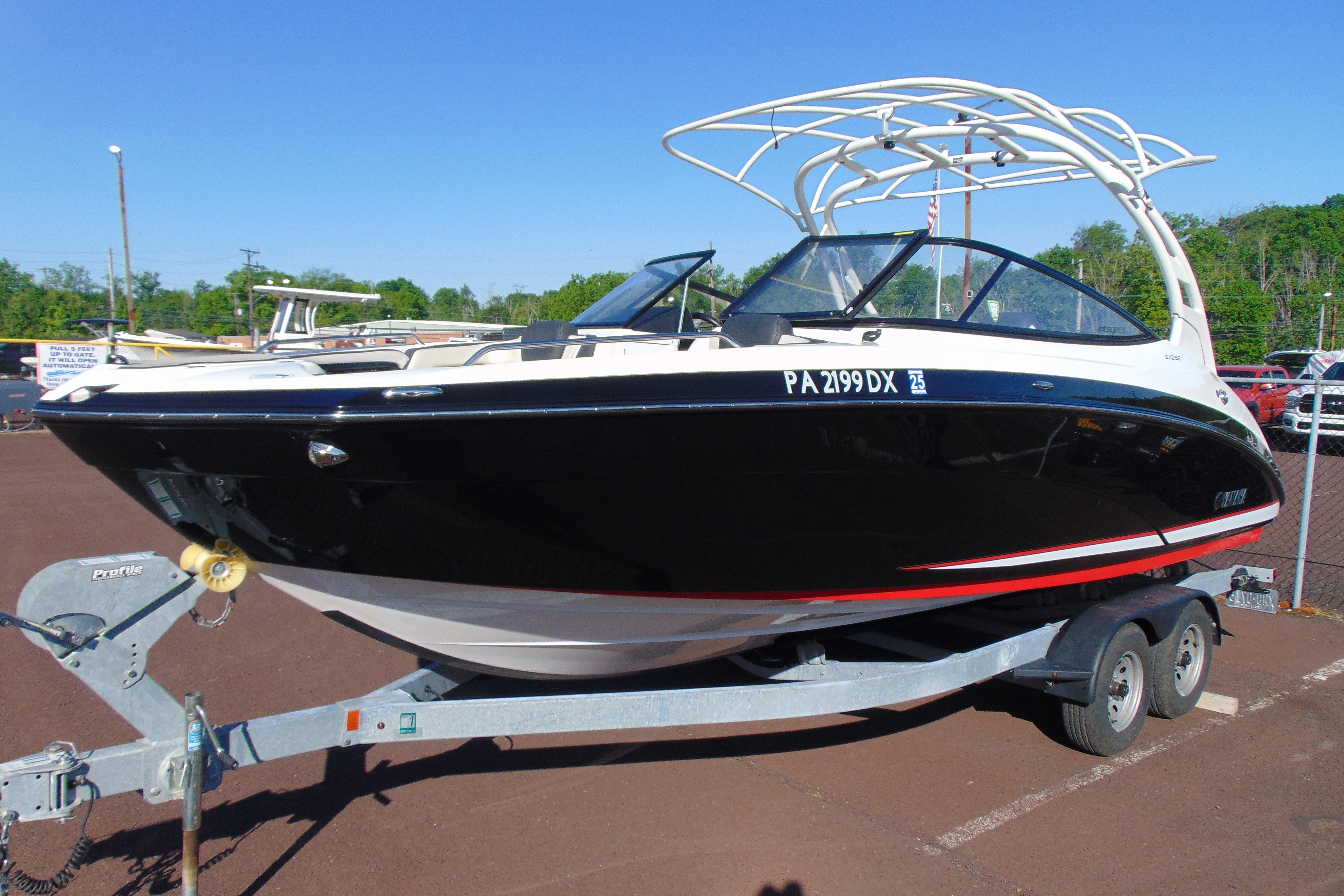 2020 Yamaha Boats 242SE