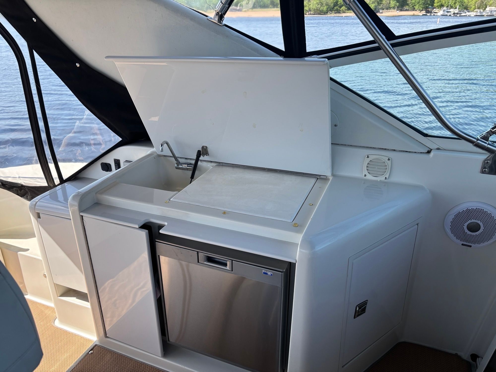 1995 Trojan 350 Express - 10