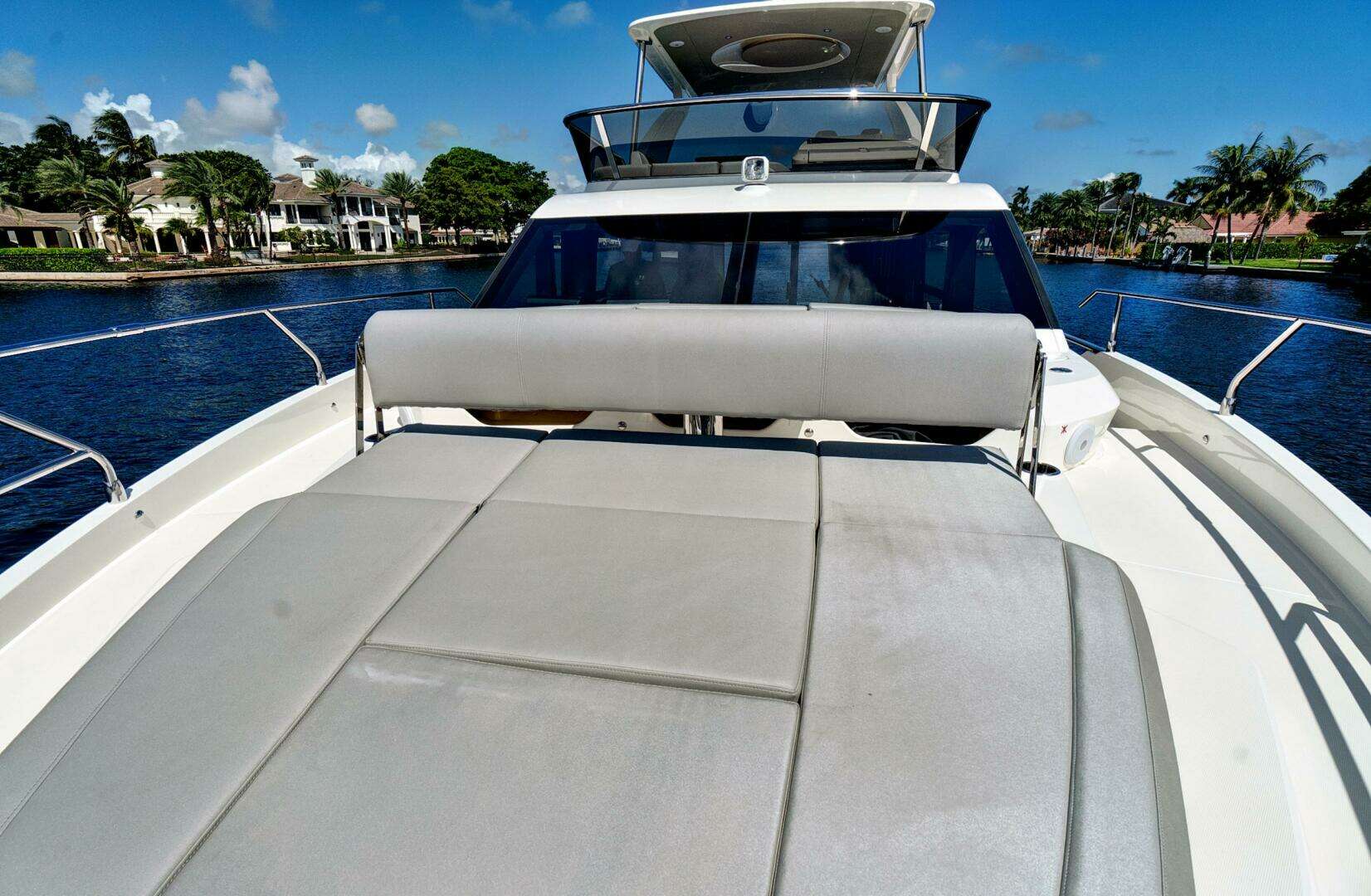 2025 Absolute 52 Fly - Image 22