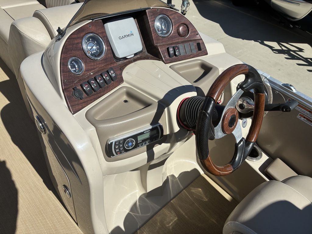 2014 Avalon 2485QL Wind Jammer - 18