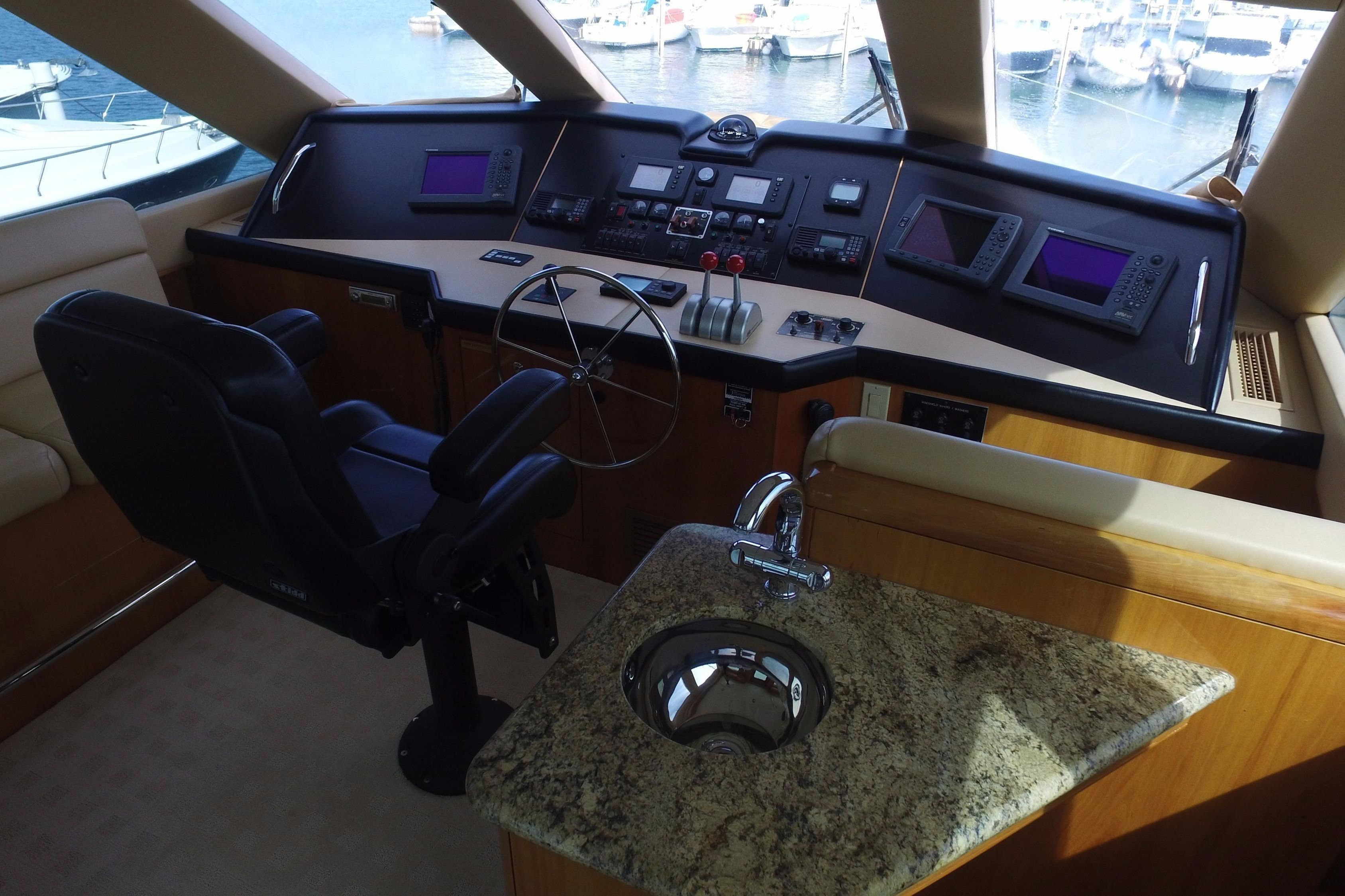 2004 Hatteras Sportfisher - 54