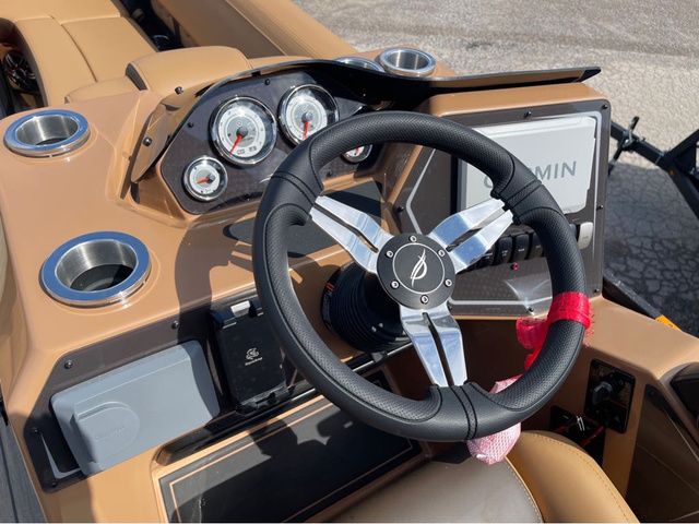 2026 SunCatcher Fusion 324SS - 14