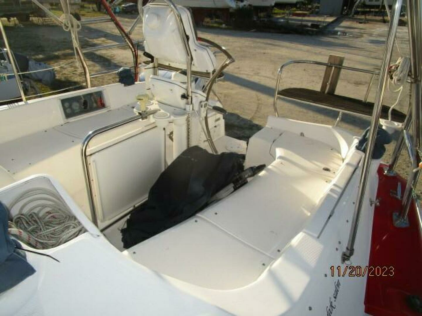2008 Hunter H41 Deck Salon - Image 23