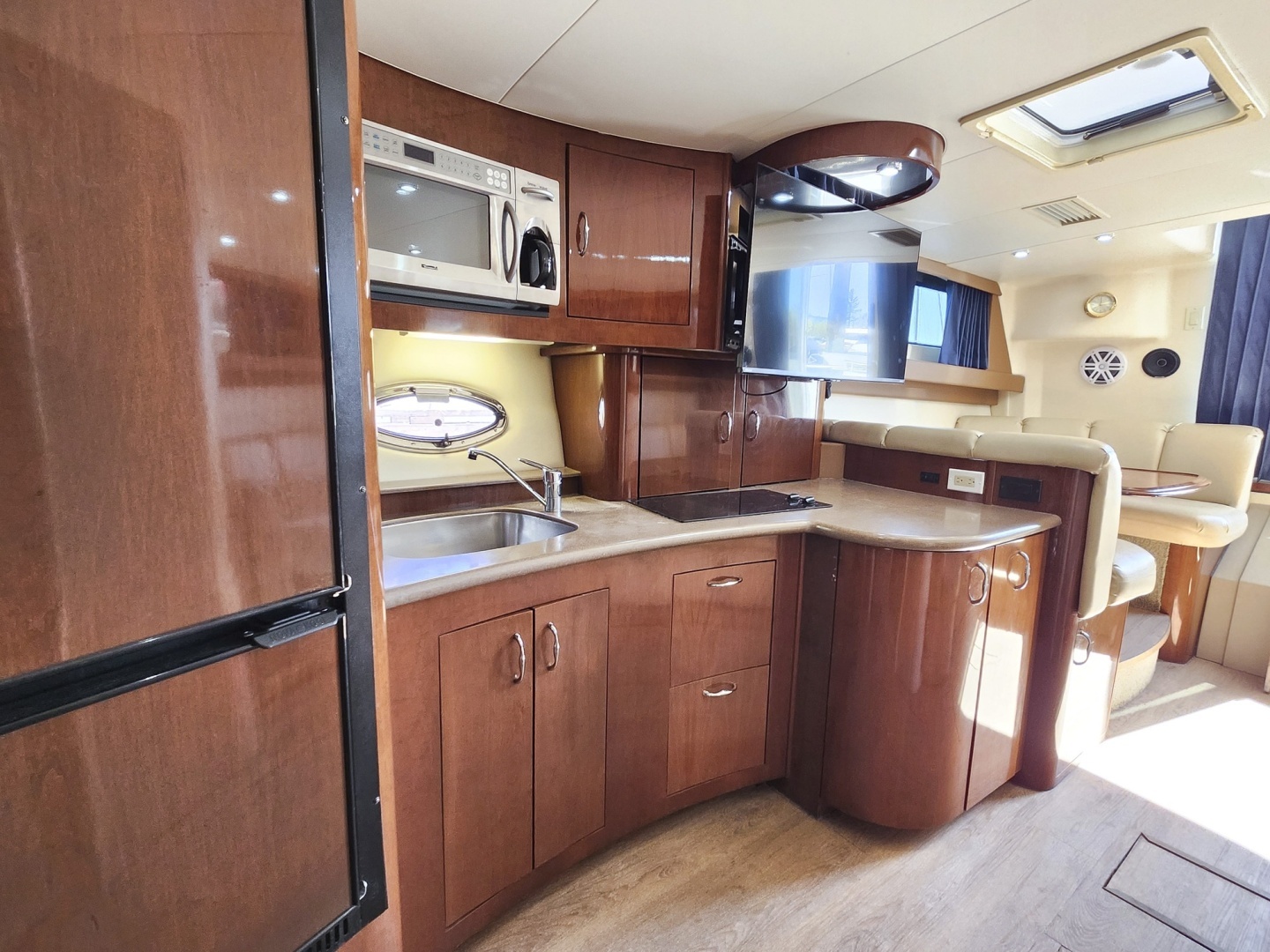 2007 Carver 36 Mariner - Image 24