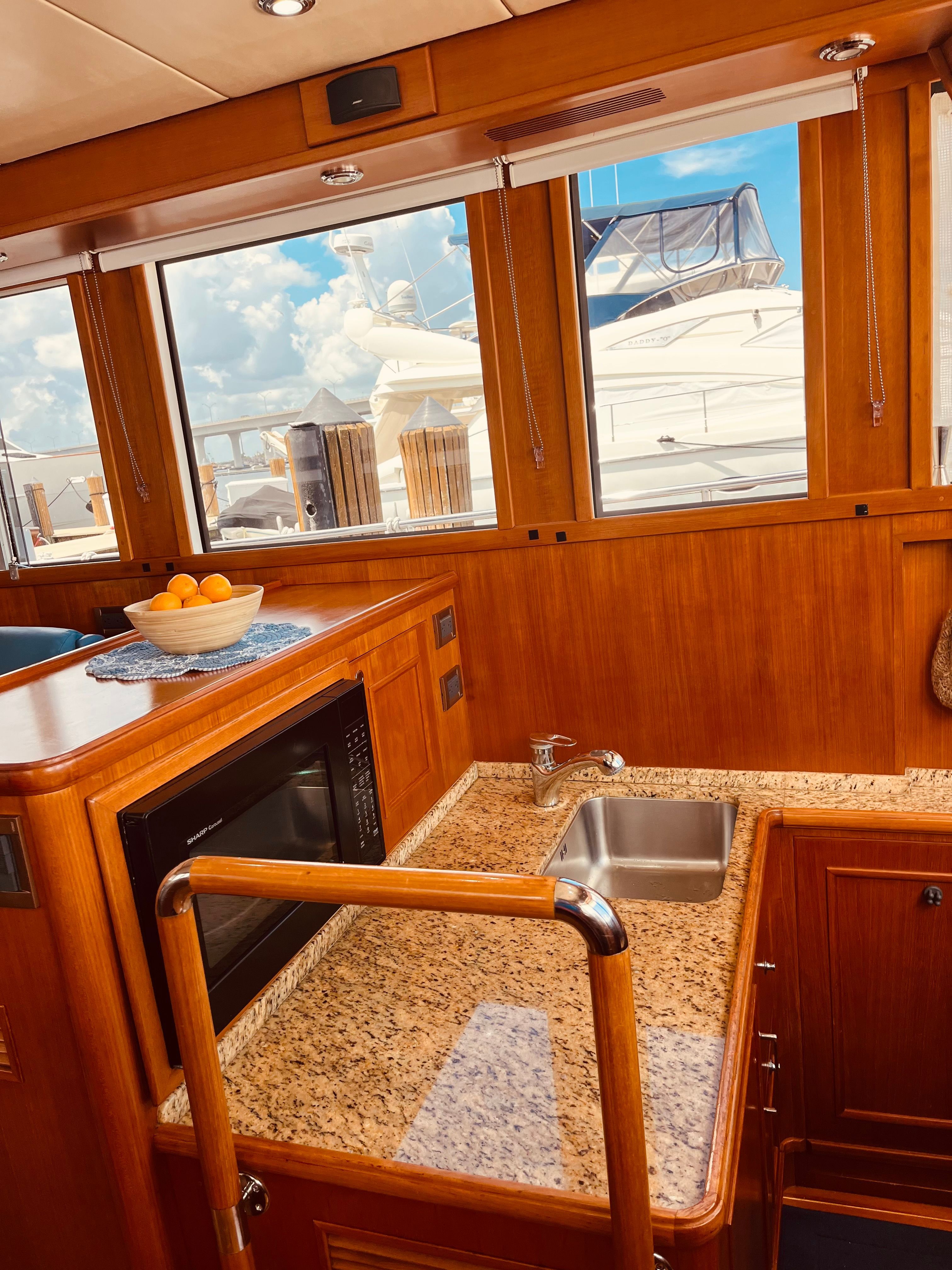 2007 Grand Banks 47 Heritage CL - 22