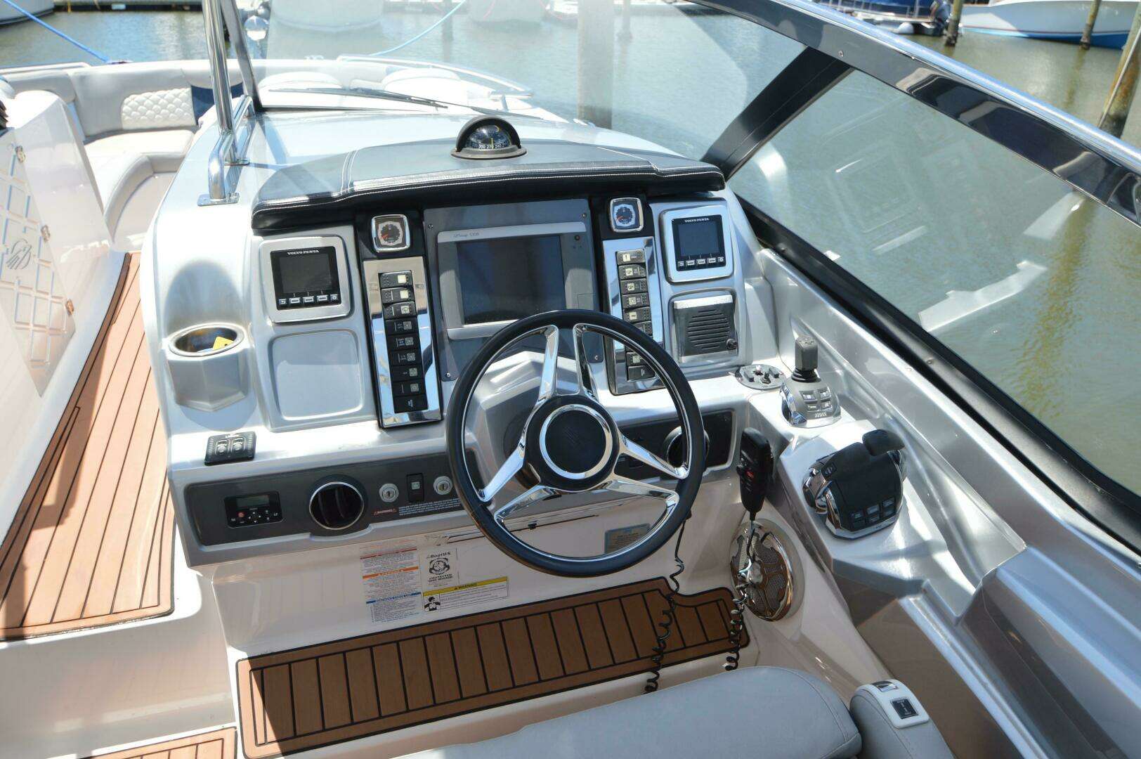 2013 Chaparral 327 SSX - Image 15