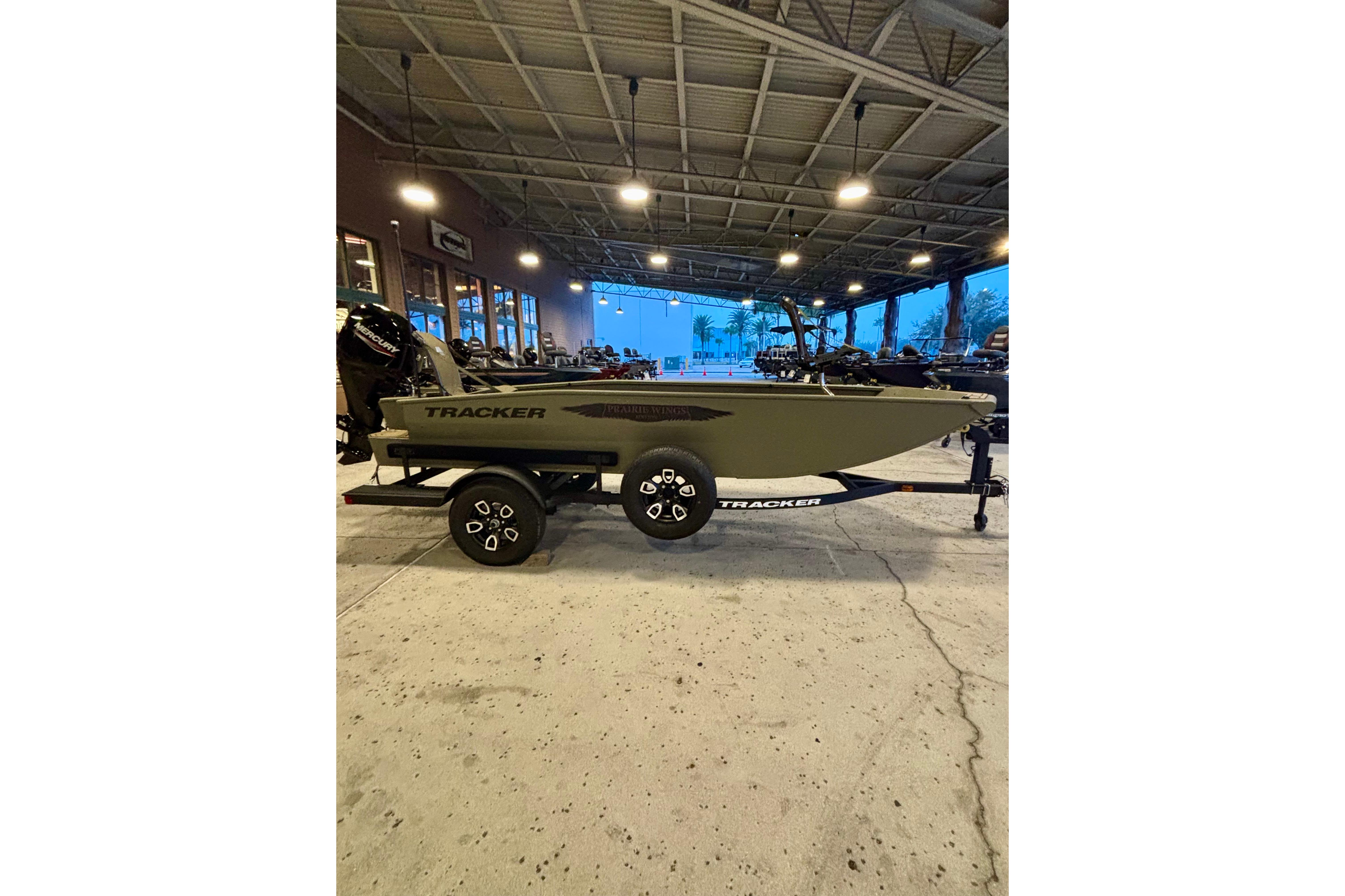 2026 Tracker Grizzly 1650 T Prairie Wings Edition