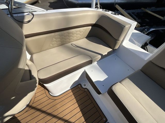 2021 Hurricane SunDeck 191 OB - 25