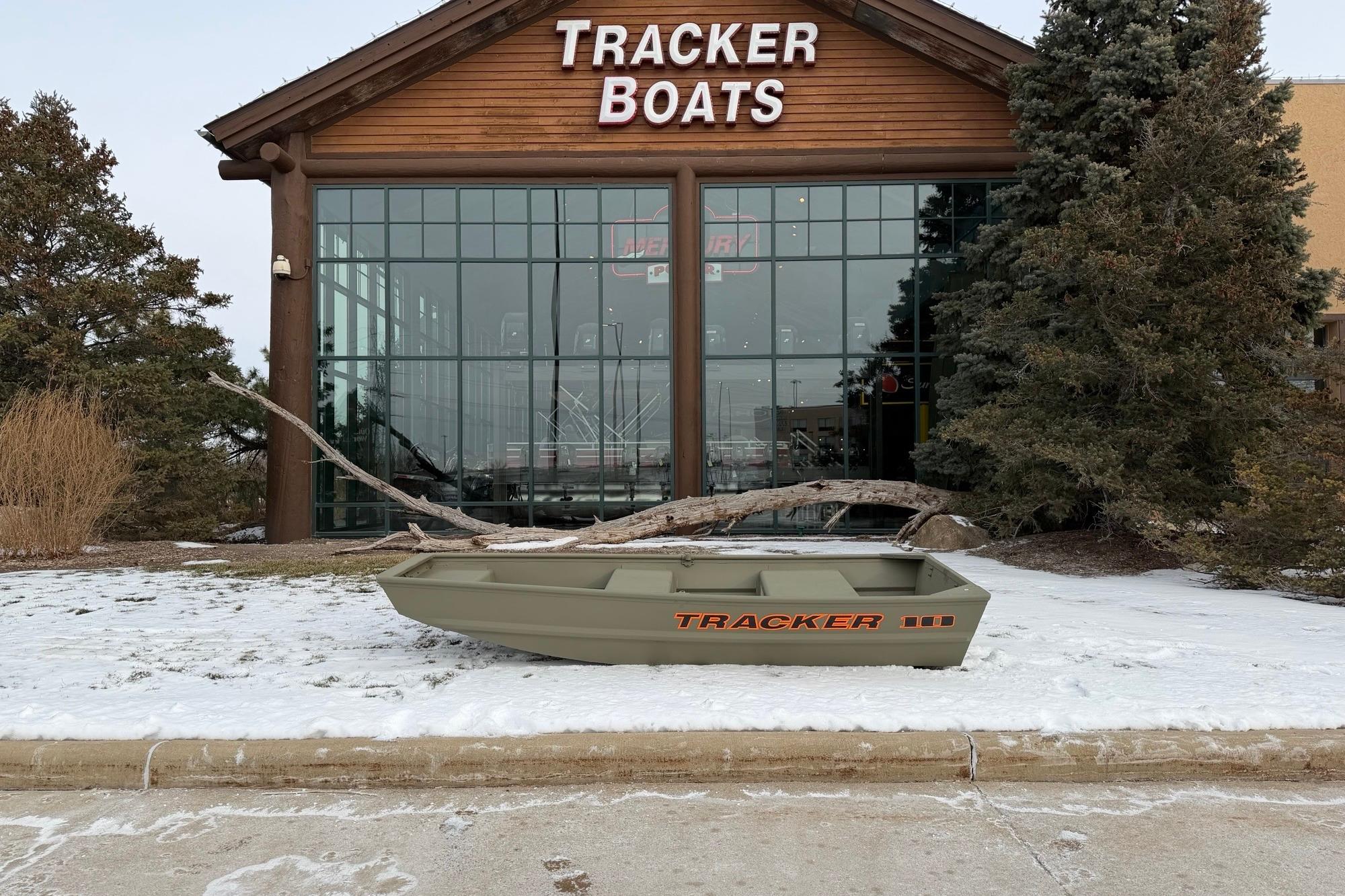 2024 Tracker Grizzly 1036 Jon