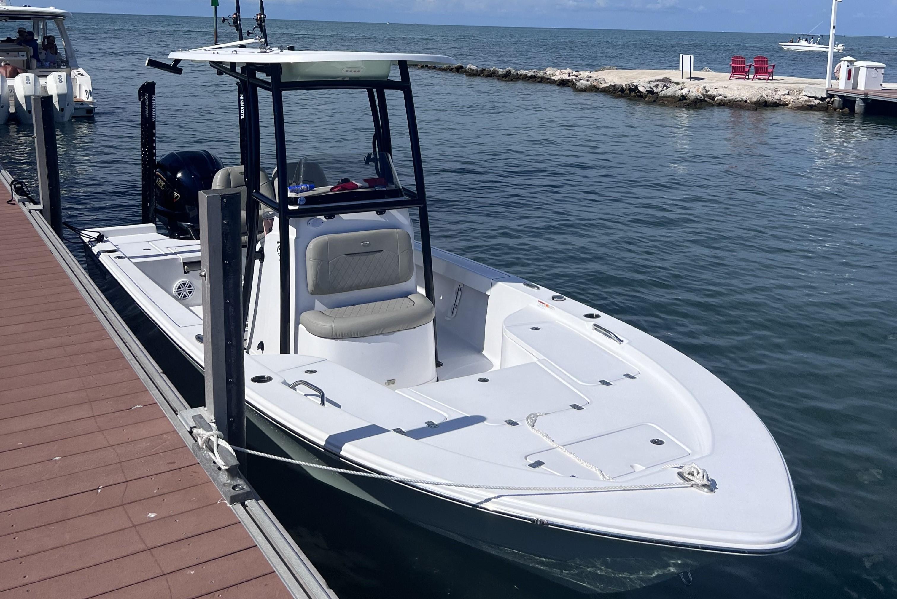 2022 Sportsman Masters 227 Bay Boat