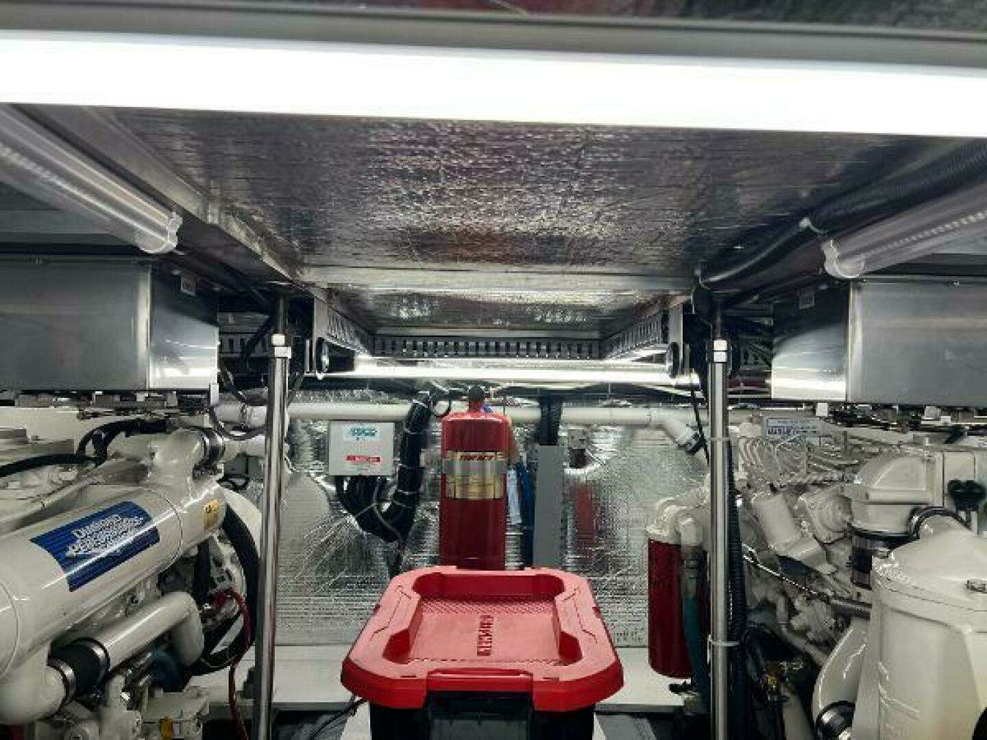 2001 Carver 450 Voyager Pilothouse - Image 34