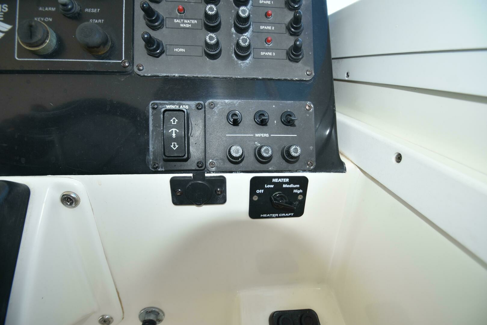 1998 Albin 28 TE Pilothouse - Image 11