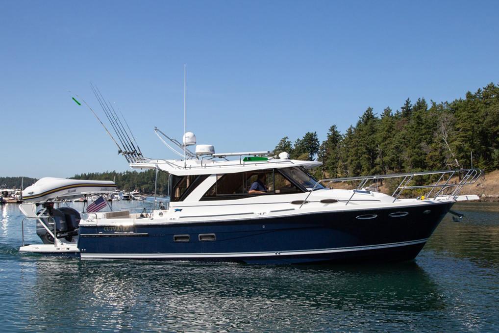 2027 Cutwater C-32 Coupe