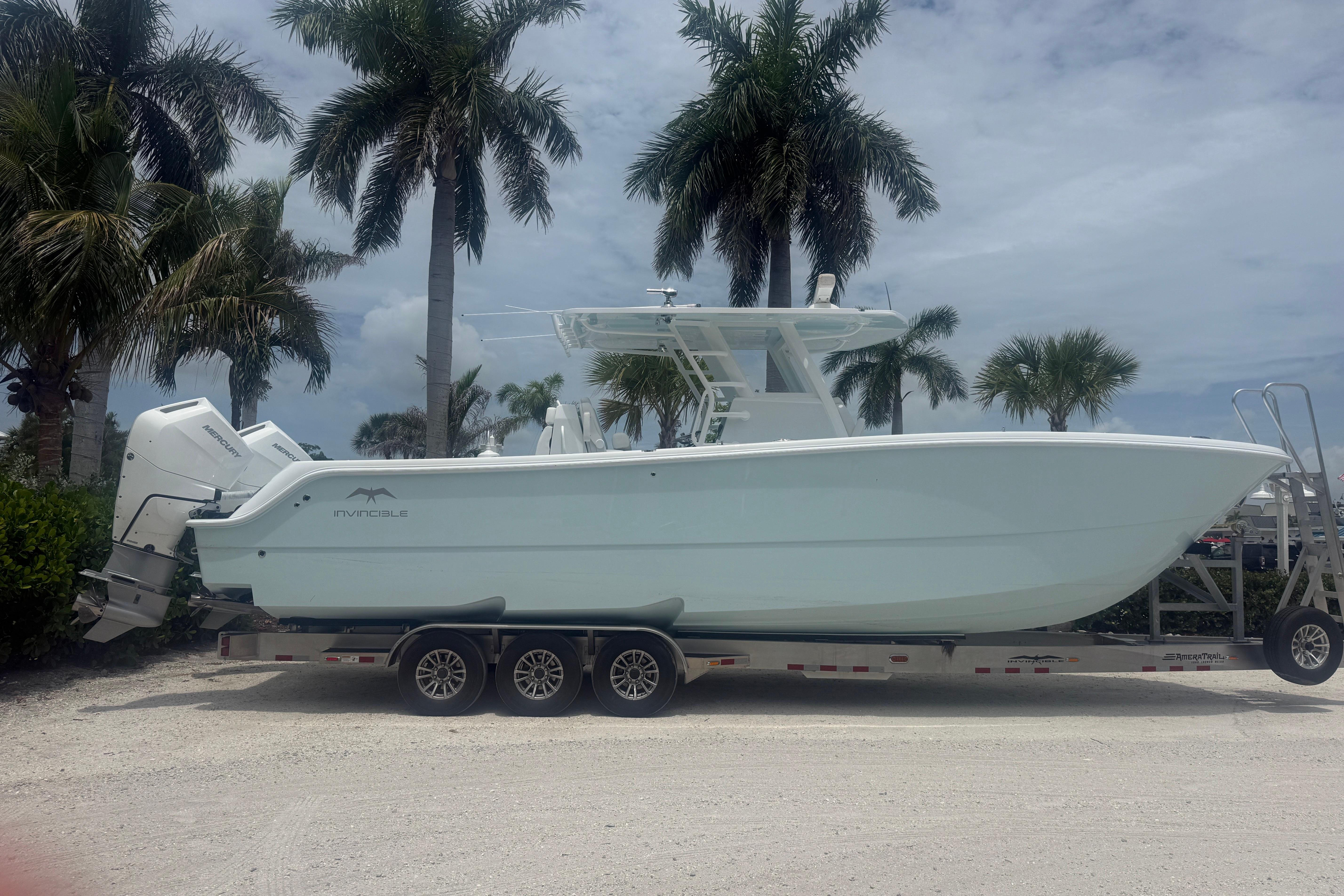 2026 Invincible 33 Catamaran