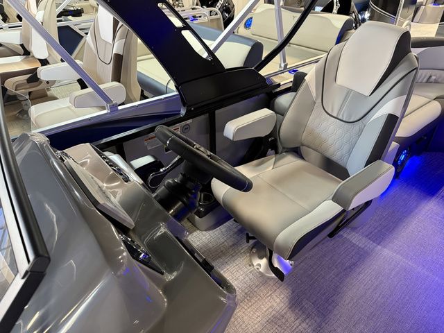 2026 Tahoe LTZ - 23 FT Elite Windshield - 6