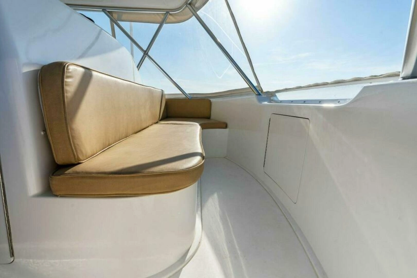 2003 Viking 48 Convertible - Image 20