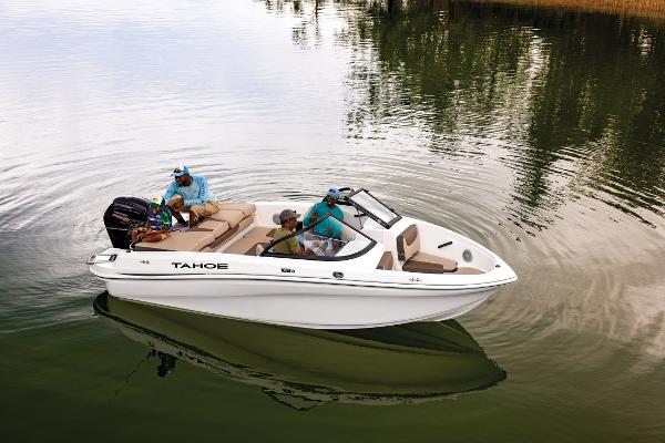 2025 Tahoe 185 S - 25