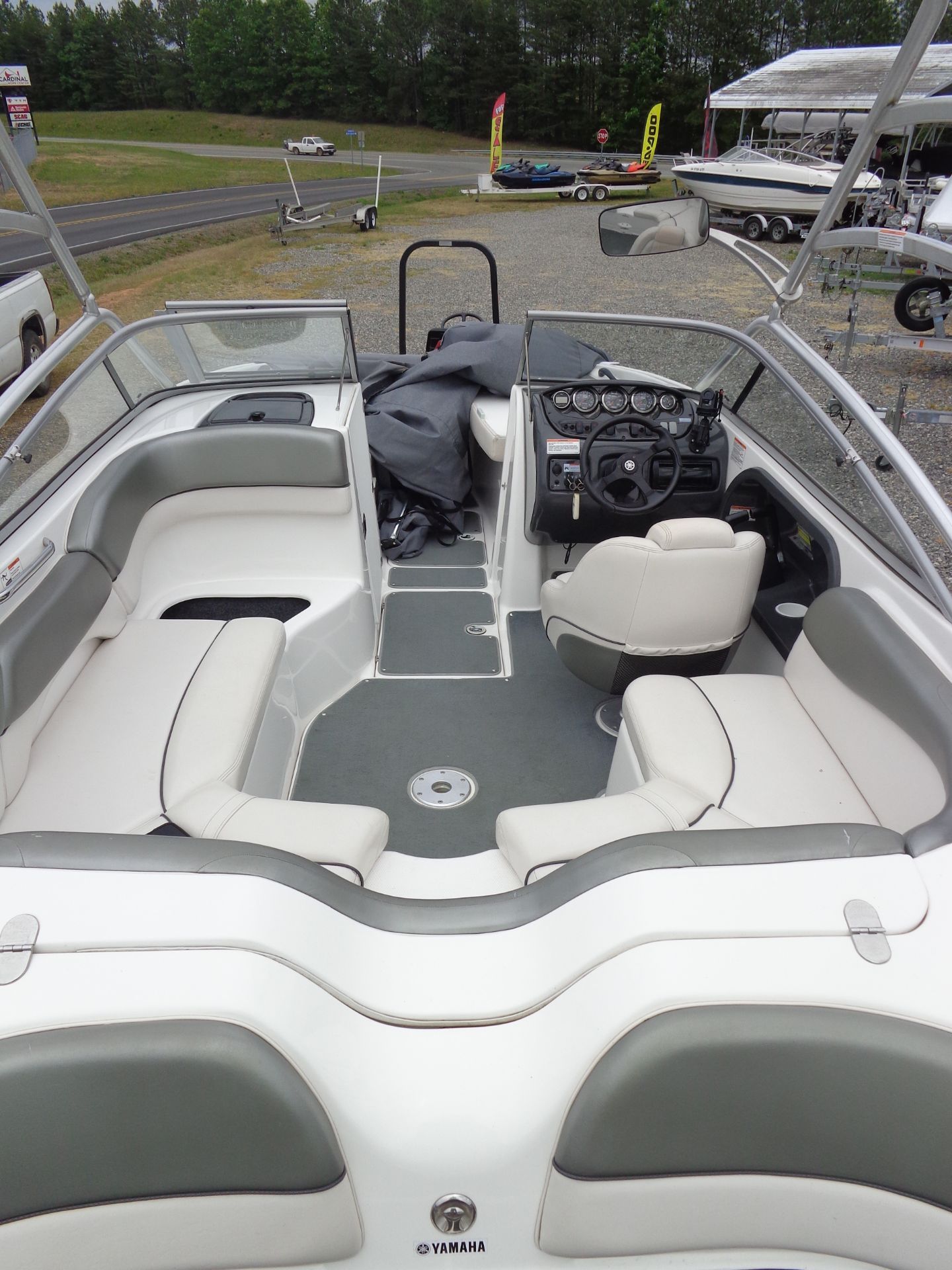 2008 Yamaha Boats AR210 - 13
