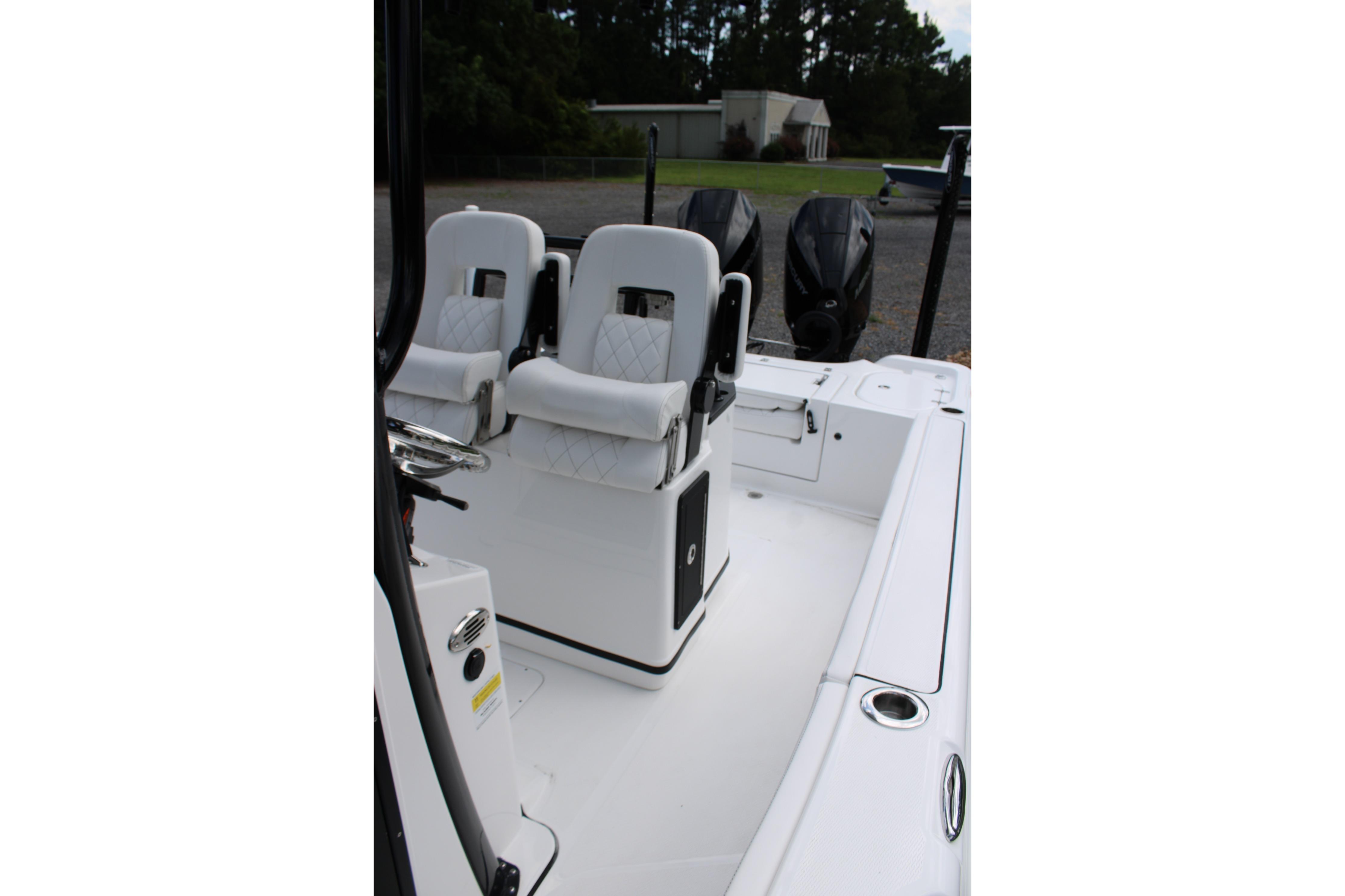 2027 Blazer Bay Makaira 2800 boat interior with dual seating and sleek design.