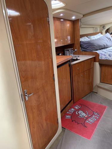2006 Cruisers Yachts 320 Express - 10