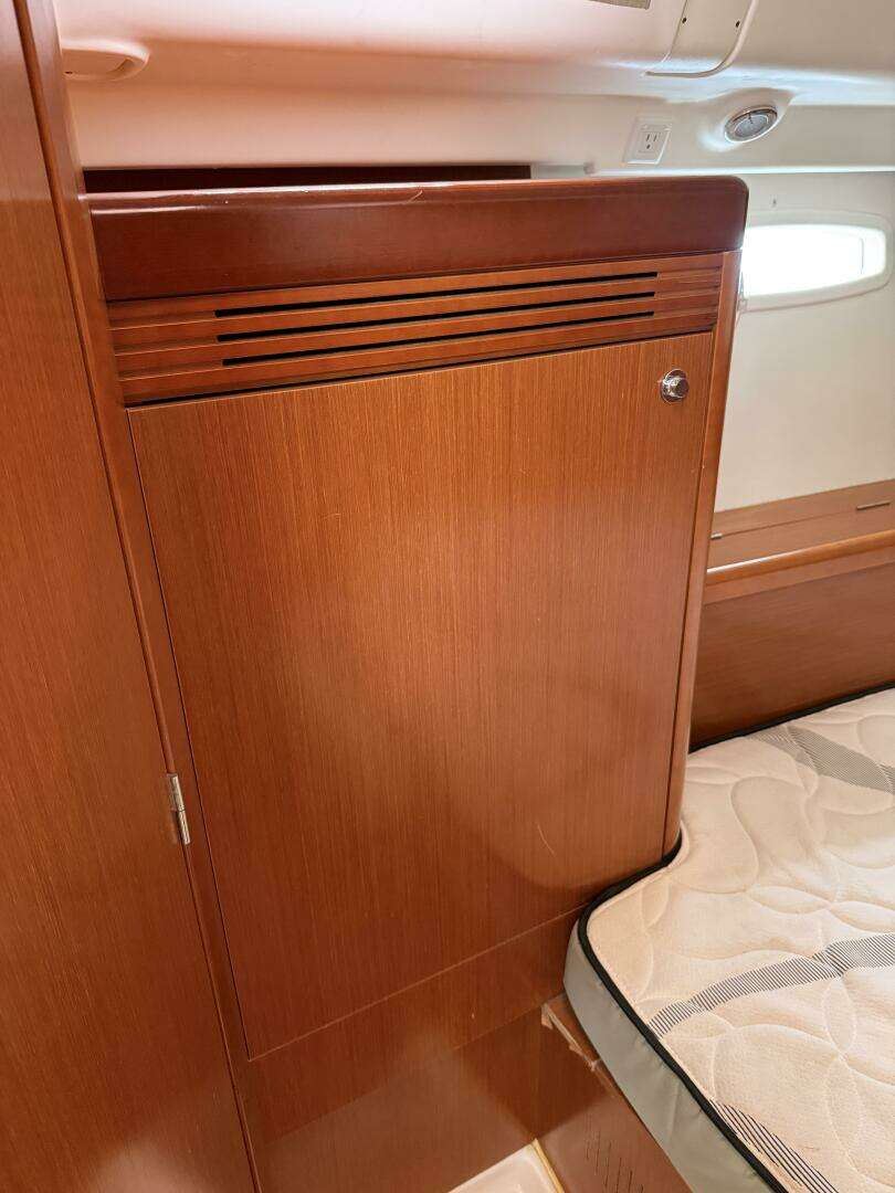 2012 Beneteau 43 - Image 103