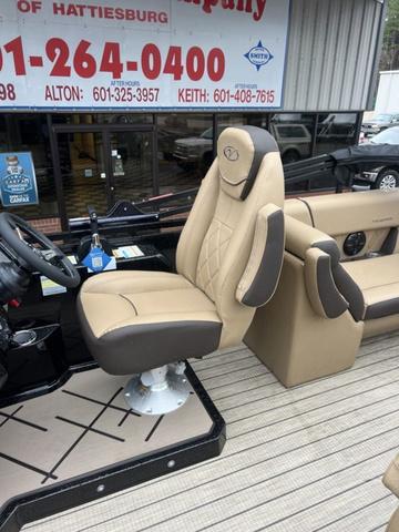 2025 verada VX22RC Luxury Tri-Toon - 14