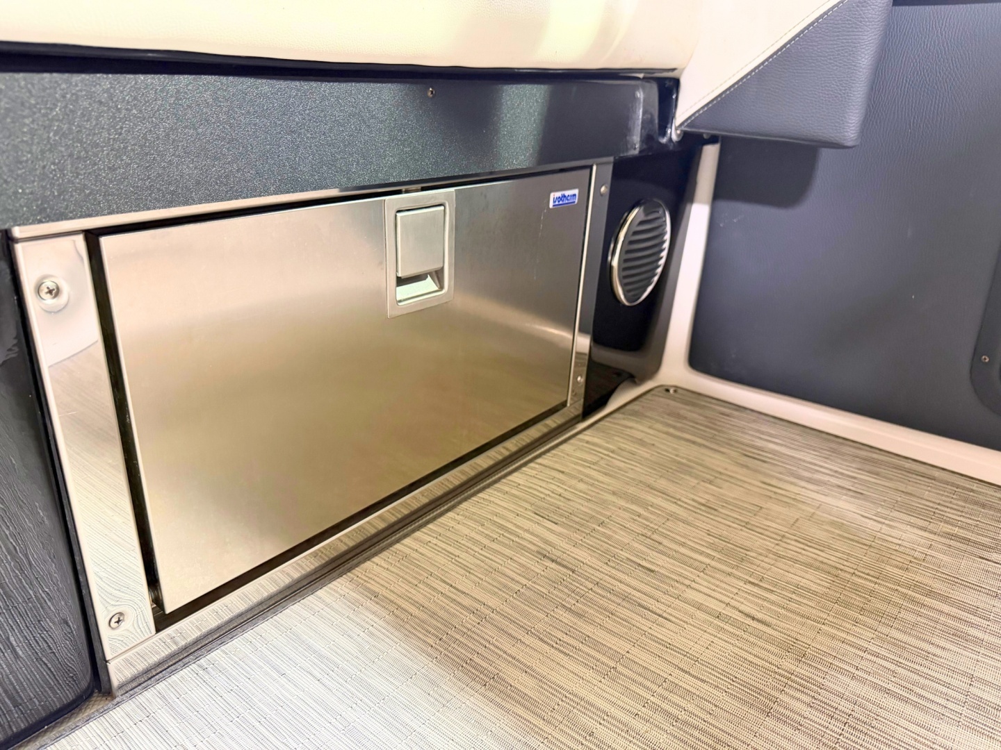 2019 Regal 2800 Bowrider - Image 16