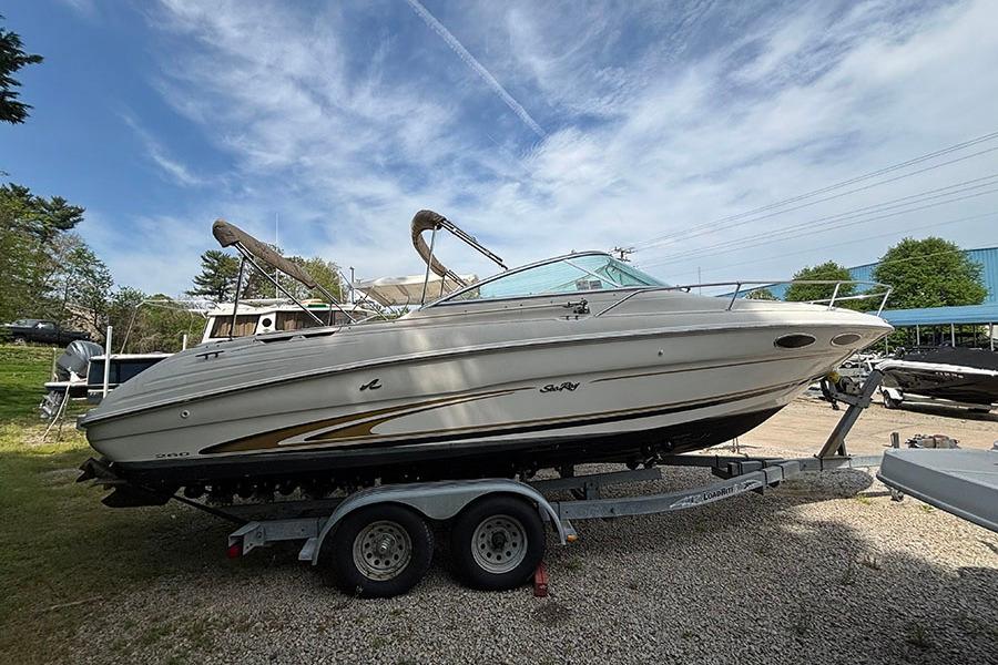 2000 Sea Ray 260 Overnighter