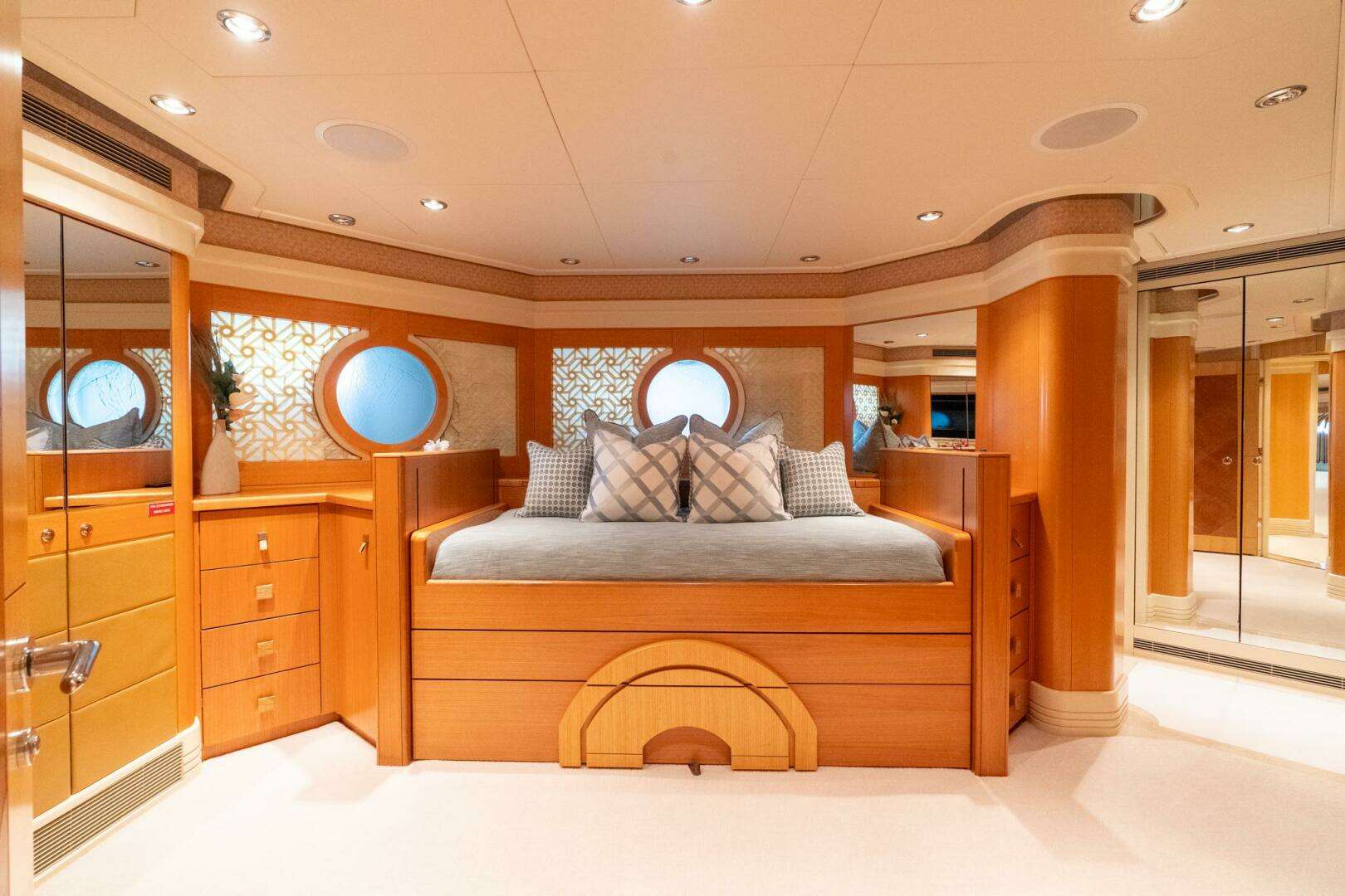 2001 Delta Marine Tri-Deck - Image 73