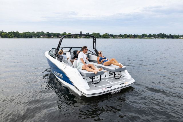 2027 Scarab Jet Boats 235 SE - 3