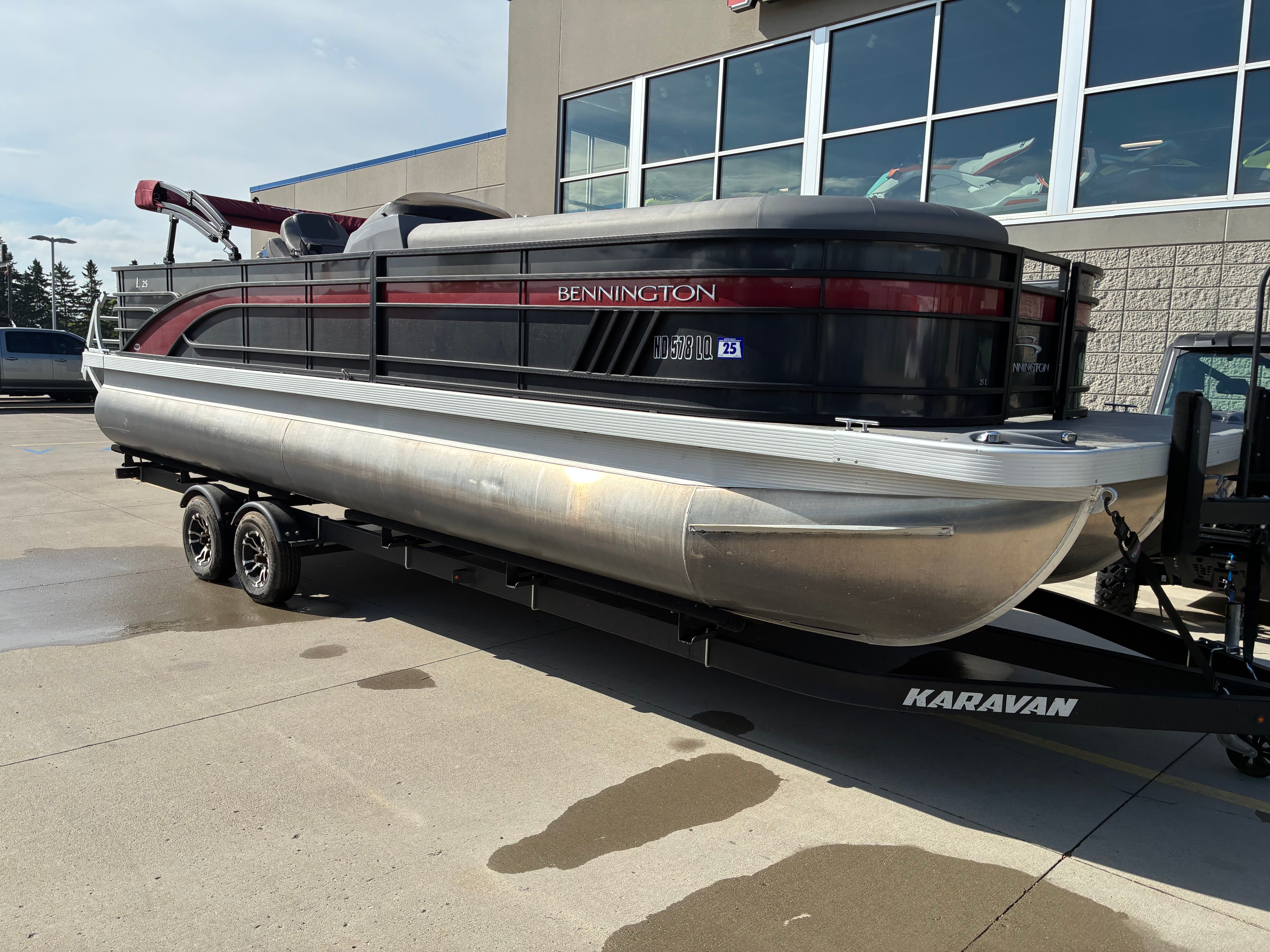 2022 Bennington 25LSAPG - 2