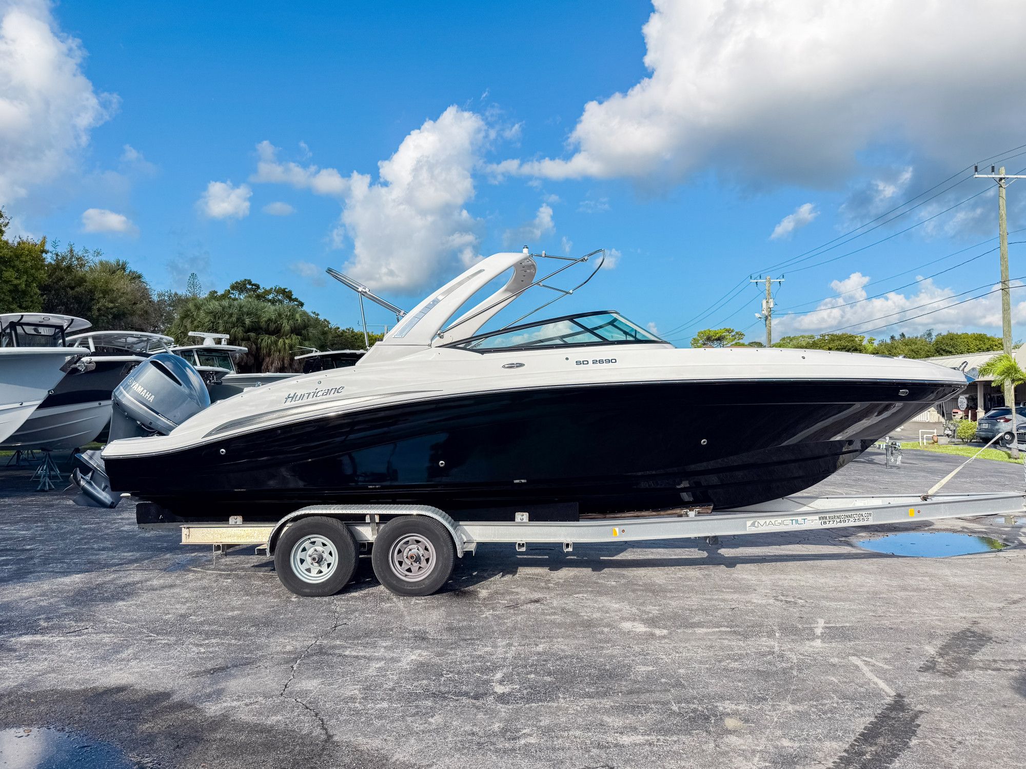 2026 Hurricane SunDeck 2690 OB