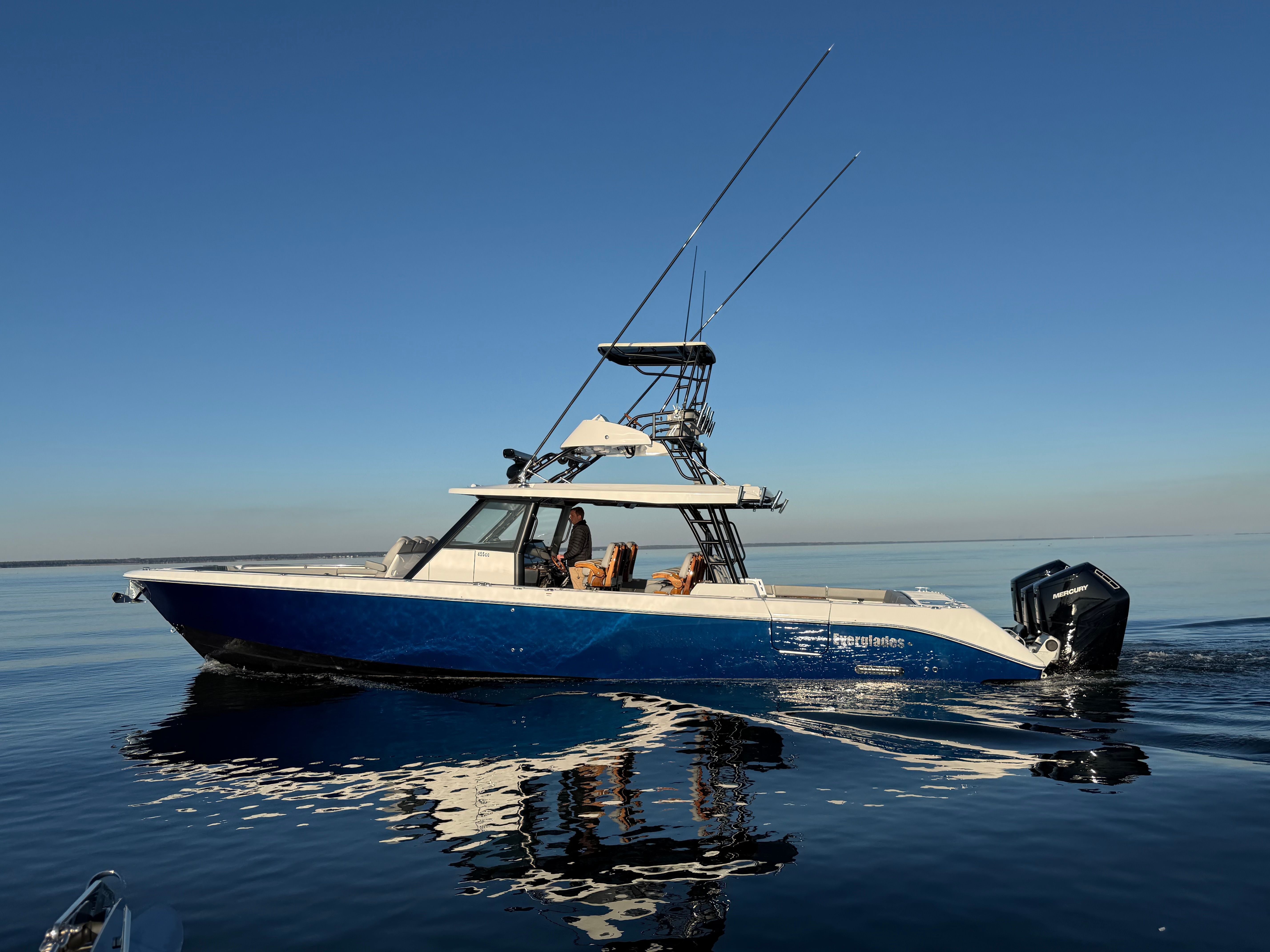 2026 EVERGLADES 455 CC - Image 5