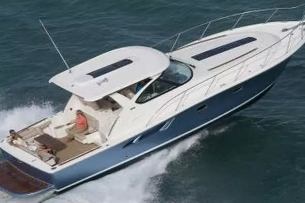 2017 Tiara Yachts