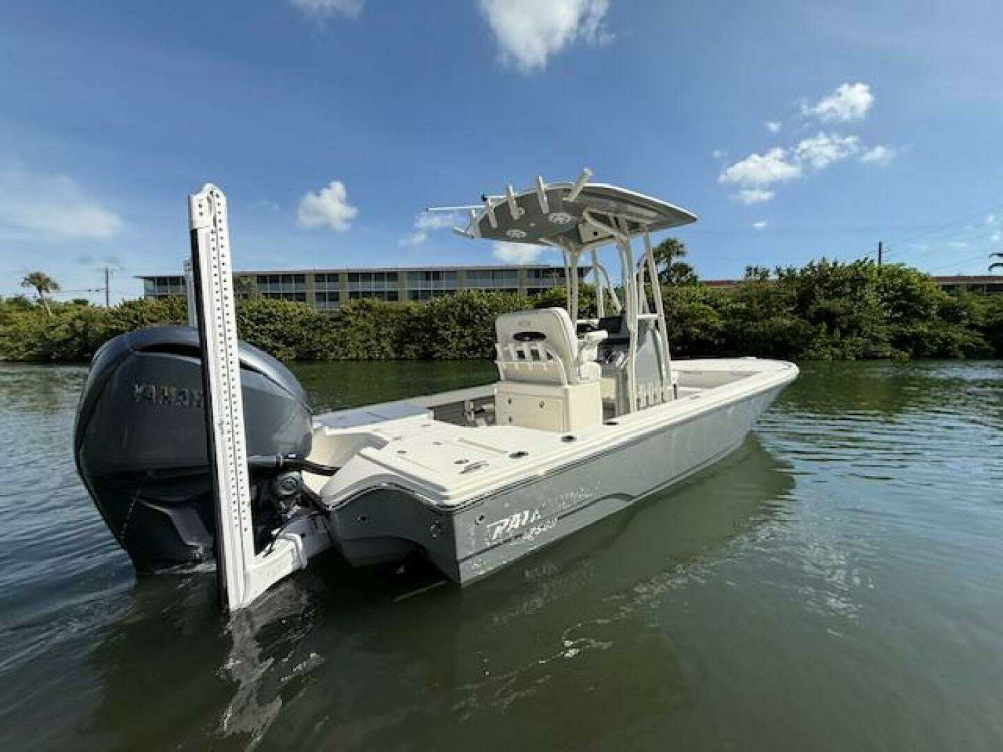 2022 Pathfinder 2500 Hybrid - Image 2