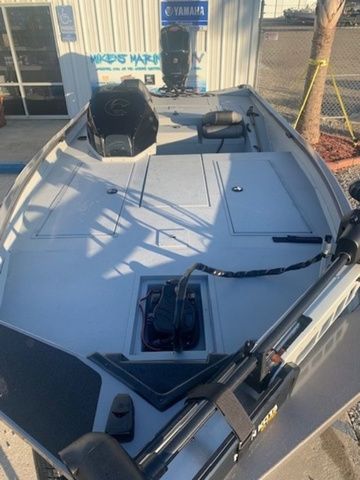 2023 Crestliner CFX18 - 3